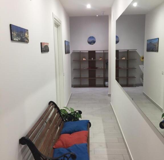 تختخواب و صبحانه Casa Sant Elmo 21