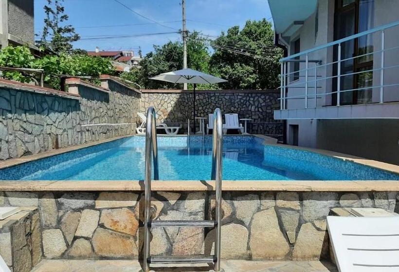 Family Hotel Favourite