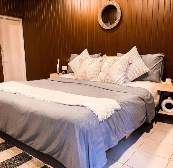 هتل Alexander Heritage And Rainforest Resort