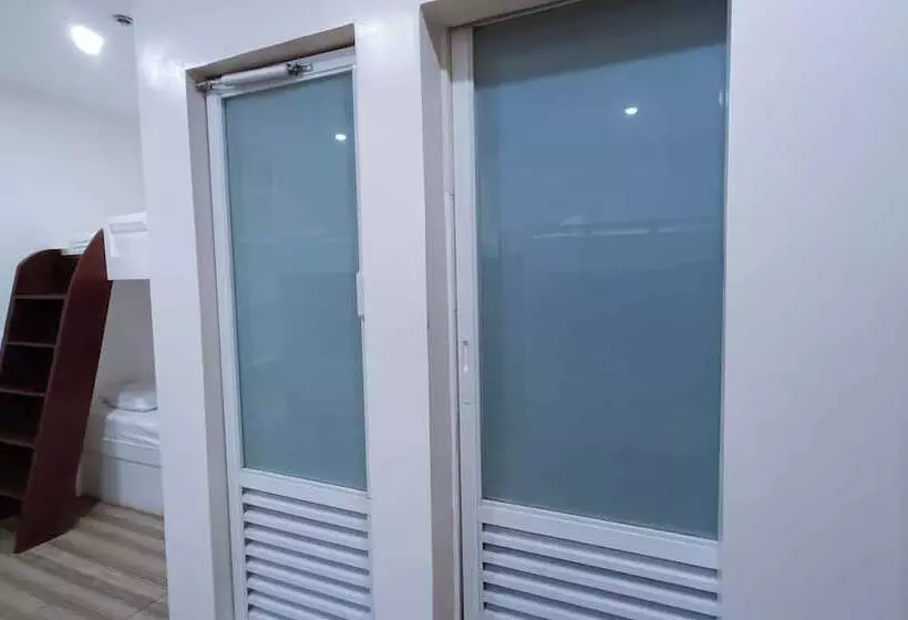 ホテル Fb Dormitel Suites