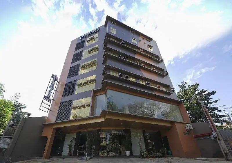 Hotelli Fb Dormitel Suites