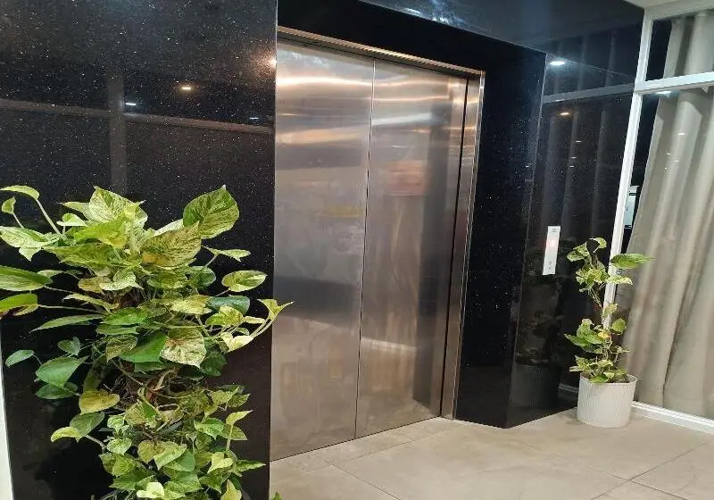 Hotelli Fb Dormitel Suites