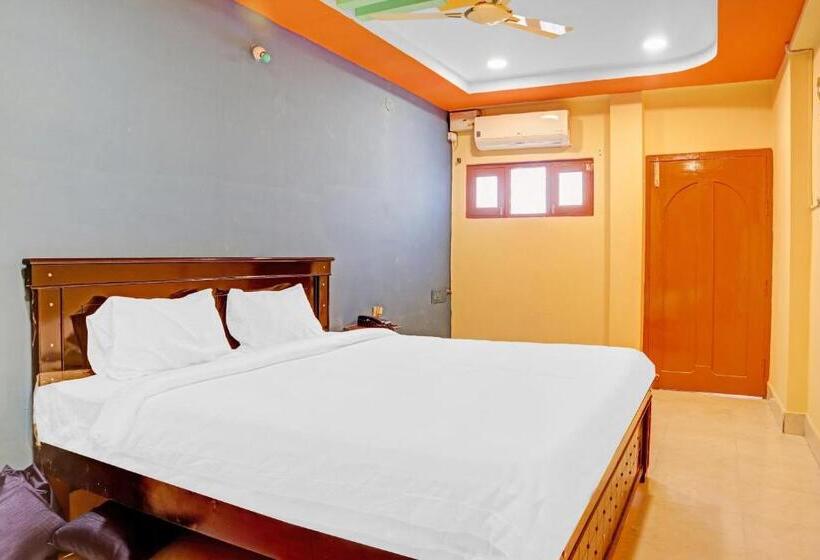 Hotel Flagship Veda Residency