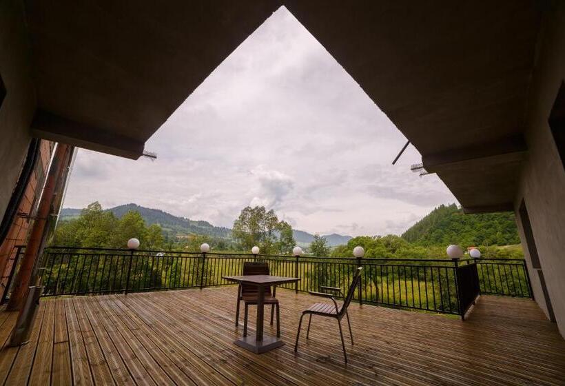 هتل Grădina Mariajelor