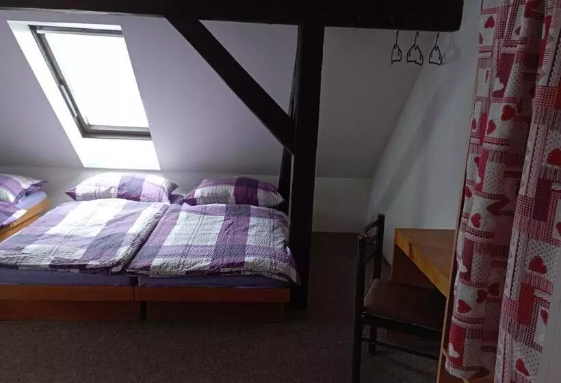 Majatalo Penzion Hraničář