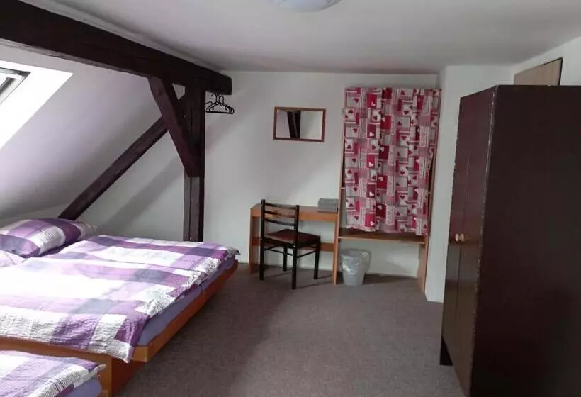 Majatalo Penzion Hraničář