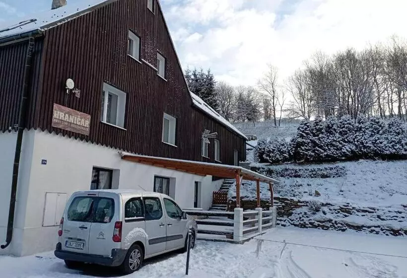 Majatalo Penzion Hraničář