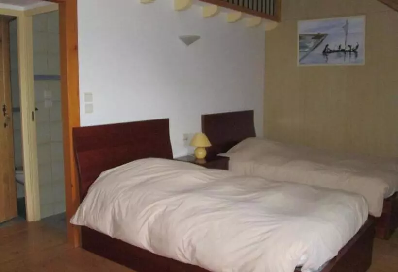 ベッドアンドブレックファースト Chambre D Hotes Les Bordes