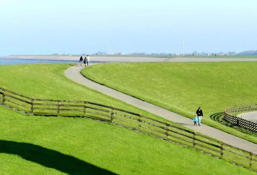 Aamiaismajoitus (B&B) Countryside Eco Natuurhuisjes