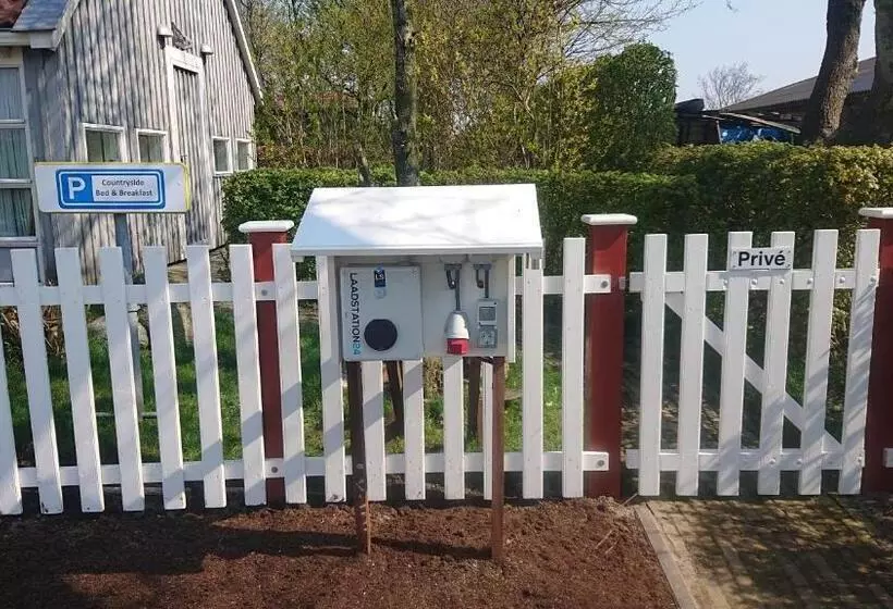 Aamiaismajoitus (B&B) Countryside Eco Natuurhuisjes