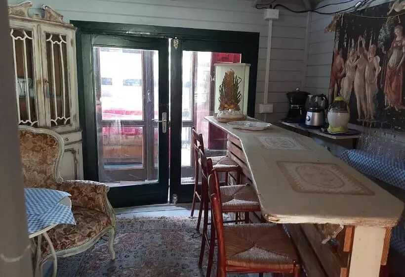 ベッドアンドブレックファースト La Baia Dei Lupi