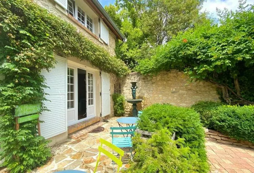 Aamiaismajoitus (B&B) La Maison De Manolie