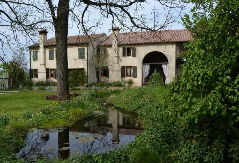 ベッドアンドブレックファースト Regina Sconta