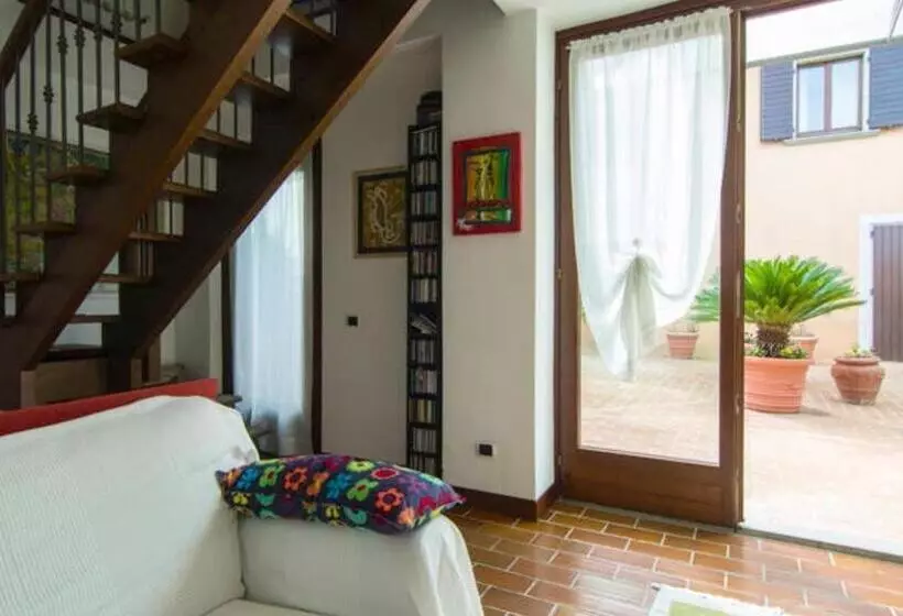 تختخواب و صبحانه Villa Conero