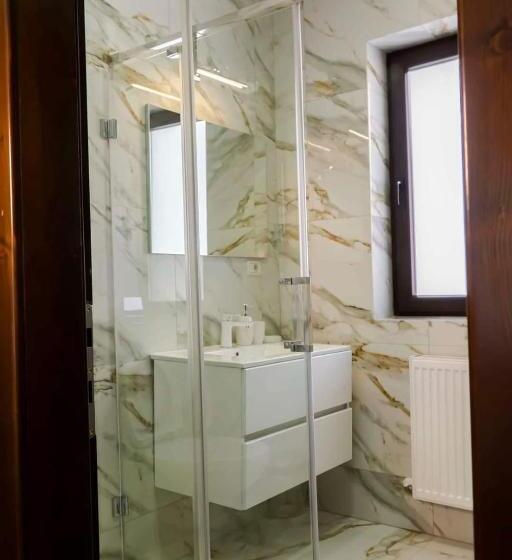 فندق Conacul Doamnei