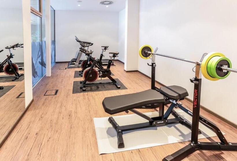 ホテル Lizum 1600 | Kompetenzzentrum Snowsport Tirol