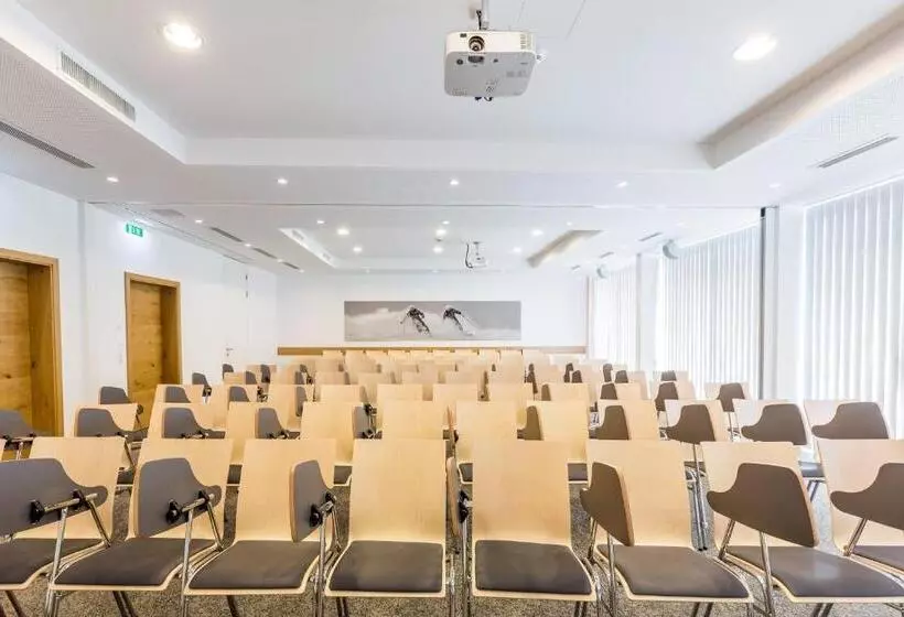 Hotelli Lizum 1600 | Kompetenzzentrum Snowsport Tirol