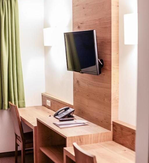 ホテル Lizum 1600 | Kompetenzzentrum Snowsport Tirol