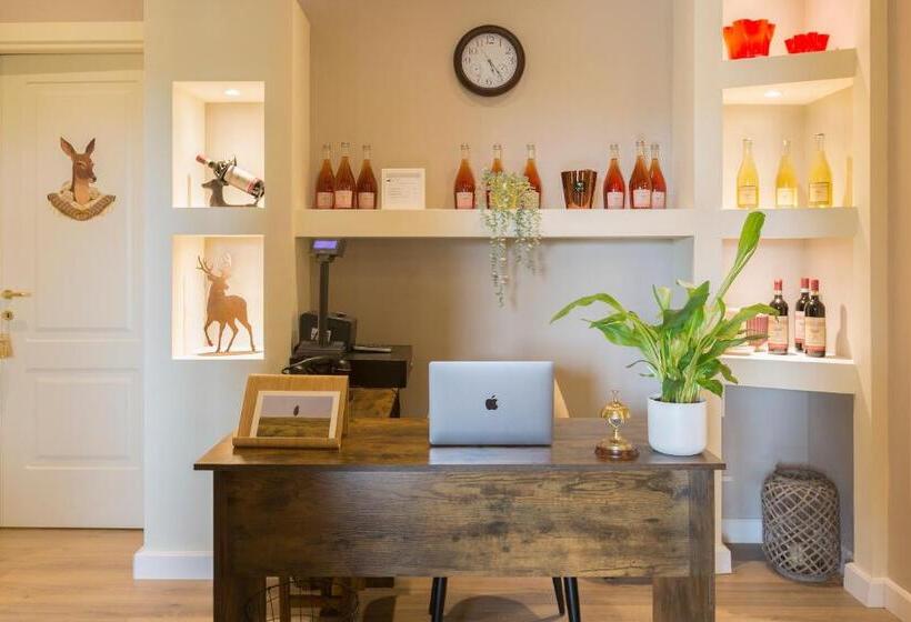 Отель White Tail Organic Farm