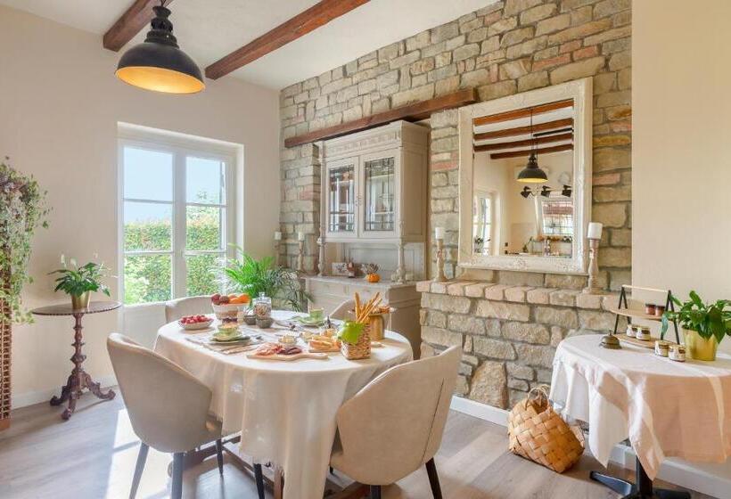 Отель White Tail Organic Farm