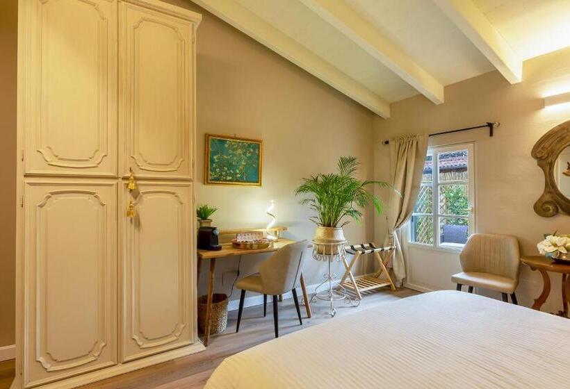 Отель White Tail Organic Farm