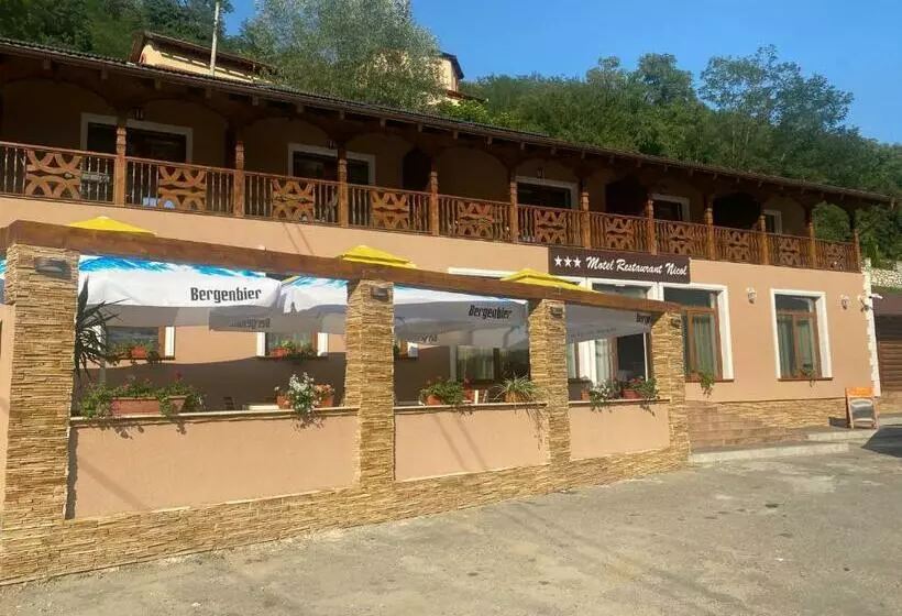 Motel Restaurant Nicol Armenis