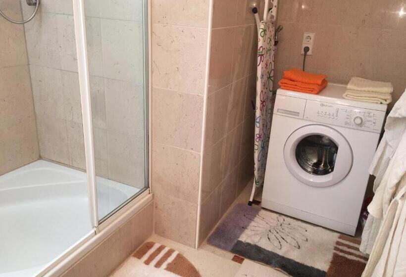 بنسيون Emc Maisonette