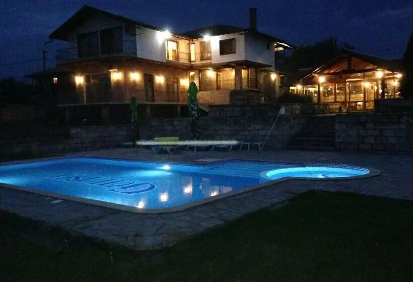 ペンション Guest House Galba