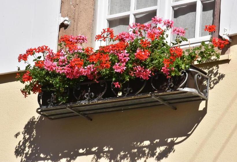 ペンション L Hadestal