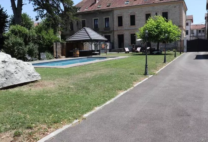 ペンション Les Tourelles