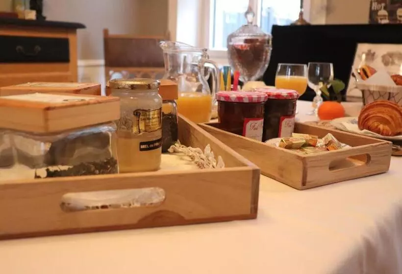 ペンション Les Tourelles