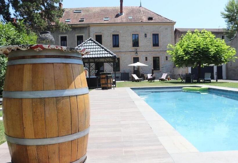 بنسيون Les Tourelles