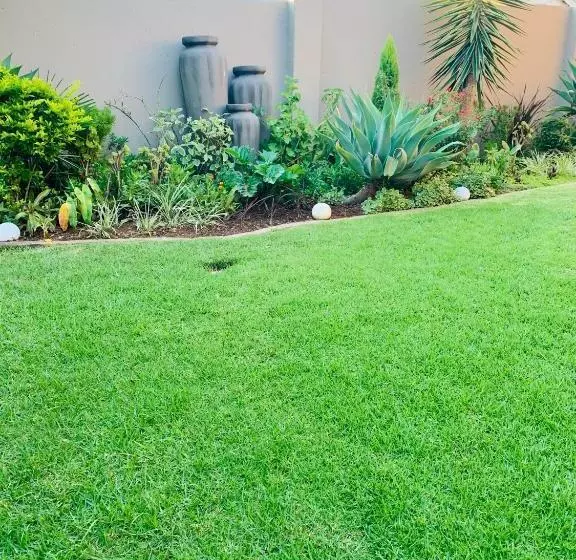 Majatalo Mrhali Boutique Guest House