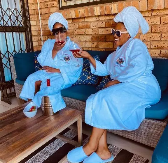 Majatalo Mrhali Boutique Guest House