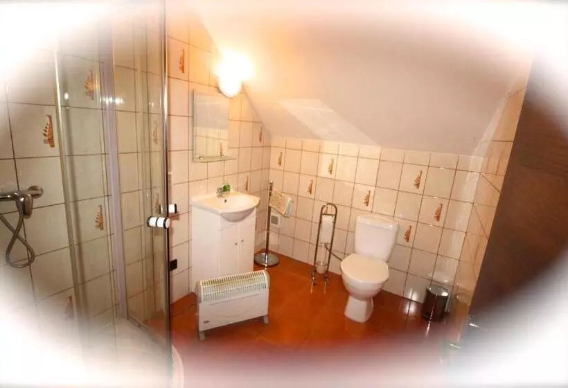 Majatalo Penzion Saty