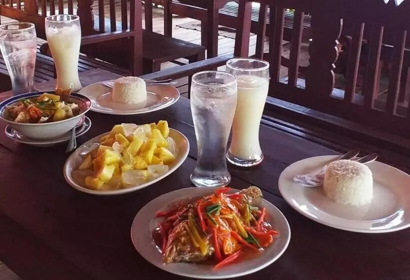 Lomakeskus Mecaja Beach House