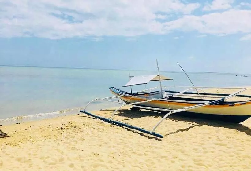 Lomakeskus Mecaja Beach House