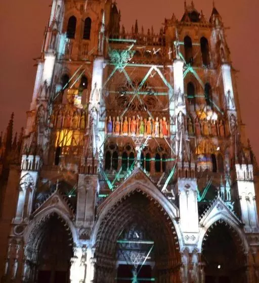 ベッドアンドブレックファースト Chambres D Hôtes La Luce