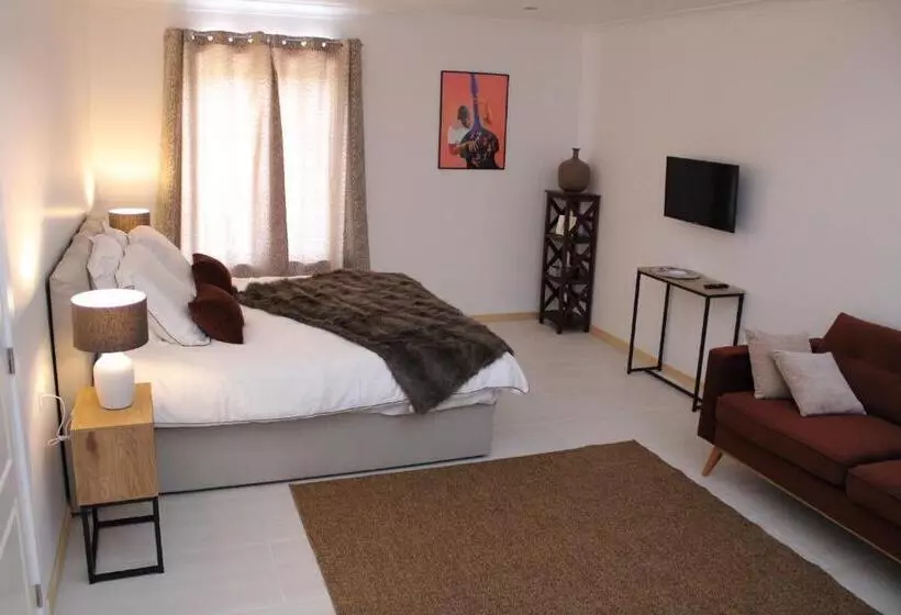 Aamiaismajoitus (B&B) Château Boussas