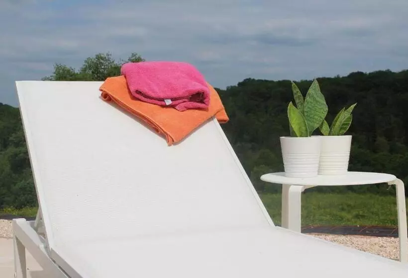 Aamiaismajoitus (B&B) Château Boussas