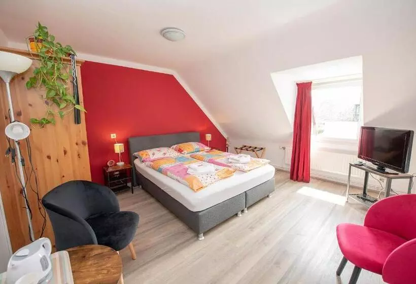 Aamiaismajoitus (B&B) Gästehaus Mona Lisa