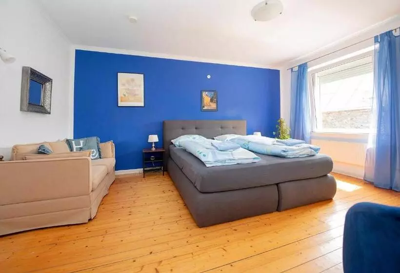 Aamiaismajoitus (B&B) Gästehaus Mona Lisa