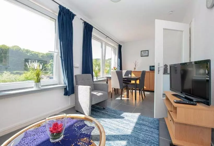 Aamiaismajoitus (B&B) Gästehaus Mona Lisa