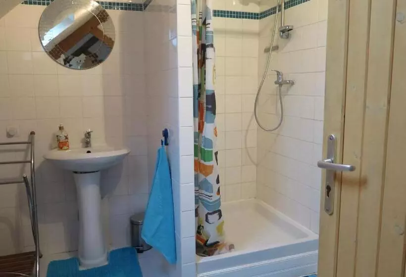 Aamiaismajoitus (B&B) Les Bardinieres