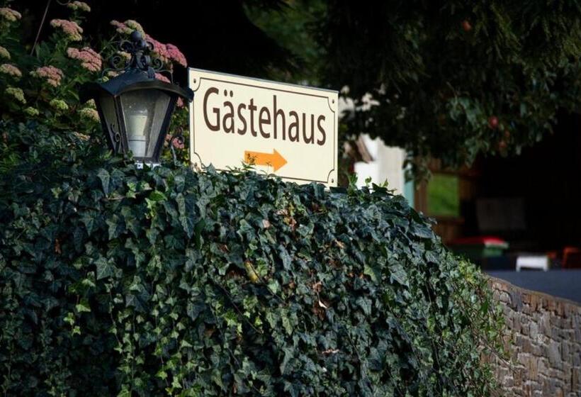 Bed and Breakfast Pension Puster