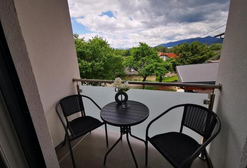 Bed and Breakfast Pension Puster