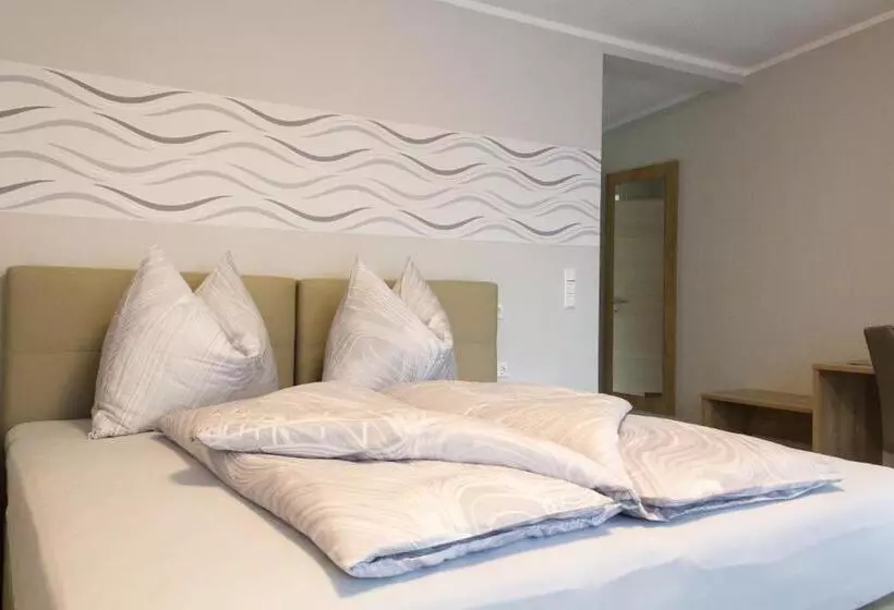 Aamiaismajoitus (B&B) Pension Puster