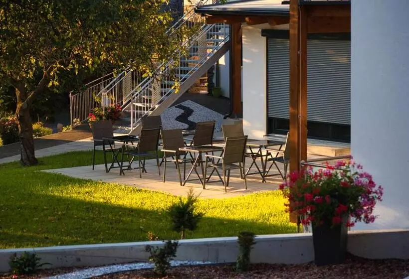 Aamiaismajoitus (B&B) Pension Puster