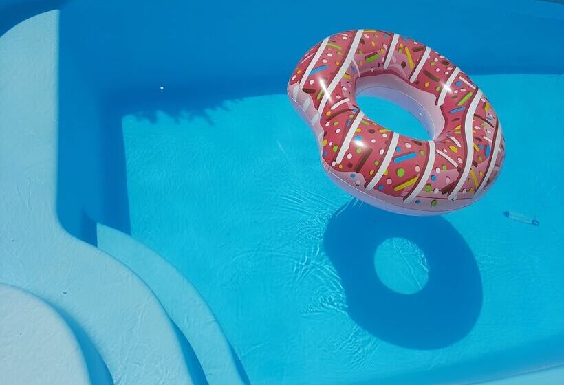 Bed and Breakfast Smiling Places   Guest House In Labruge