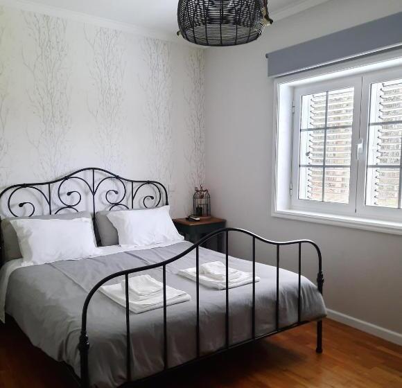 Bed and Breakfast Smiling Places   Guest House In Labruge